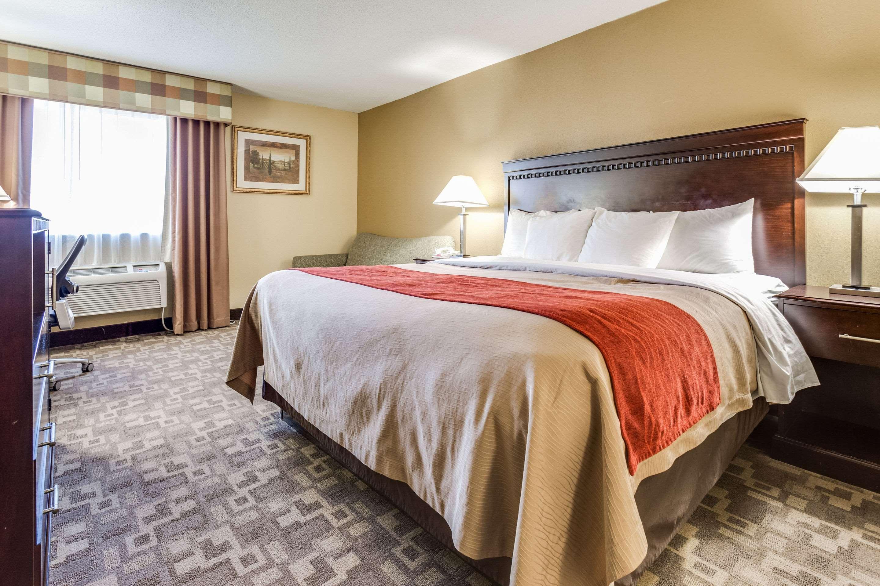 Quality Inn Asheboro South Exterior photo