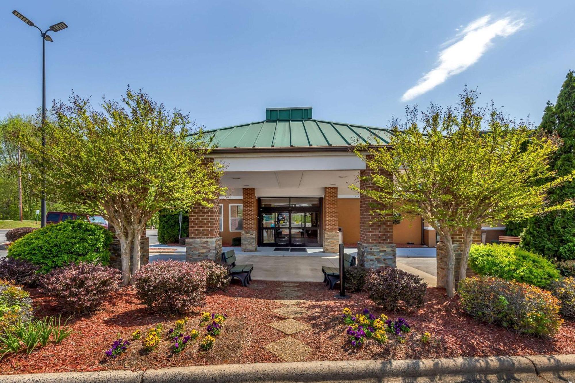 Quality Inn Asheboro South Exterior photo